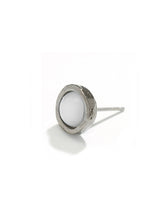 Load image into Gallery viewer, Stud Earrings